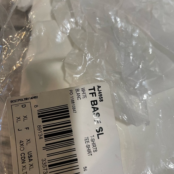 NWT still in plastic adidas tshirt - Picture 2 of 2